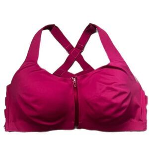 Victoriaโsย Secretโknockout Maximum Support Strappy Back Front Close Sportโbra